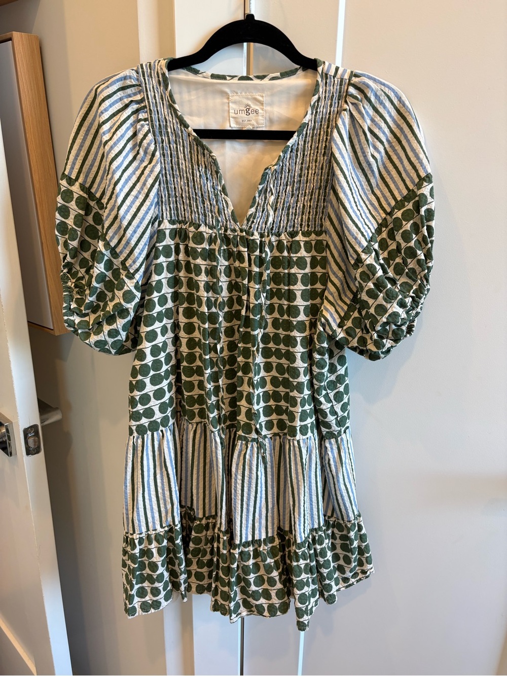 Umgee Green and White Patterned Puff-Sleeve Dress